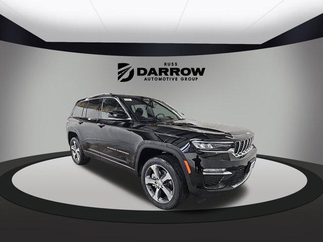 new 2025 Jeep Grand Cherokee car, priced at $47,200