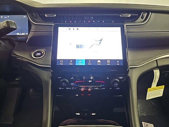 new 2025 Jeep Grand Cherokee car, priced at $47,200