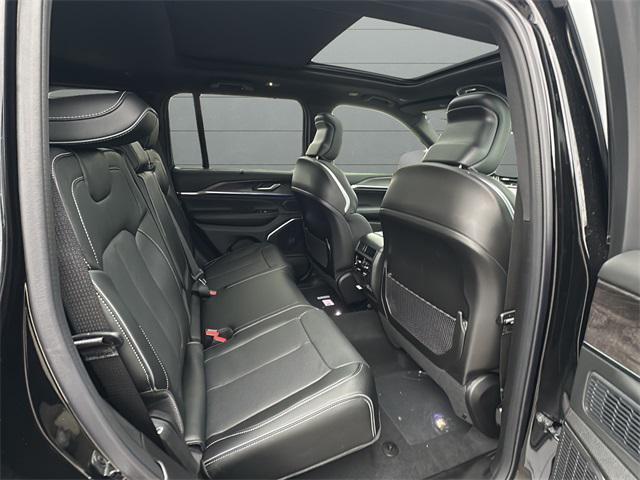 new 2025 Jeep Grand Cherokee car, priced at $63,182