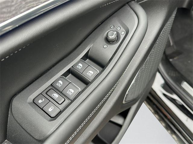 new 2025 Jeep Grand Cherokee car, priced at $63,182