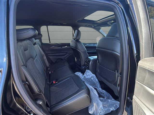 new 2025 Jeep Grand Cherokee car, priced at $46,483