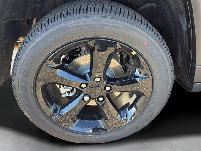 new 2025 Jeep Grand Cherokee car, priced at $46,483