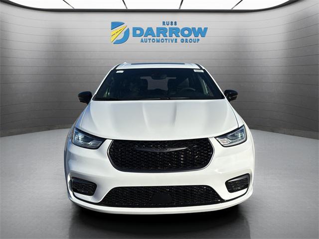 new 2026 Chrysler Pacifica car, priced at $46,116