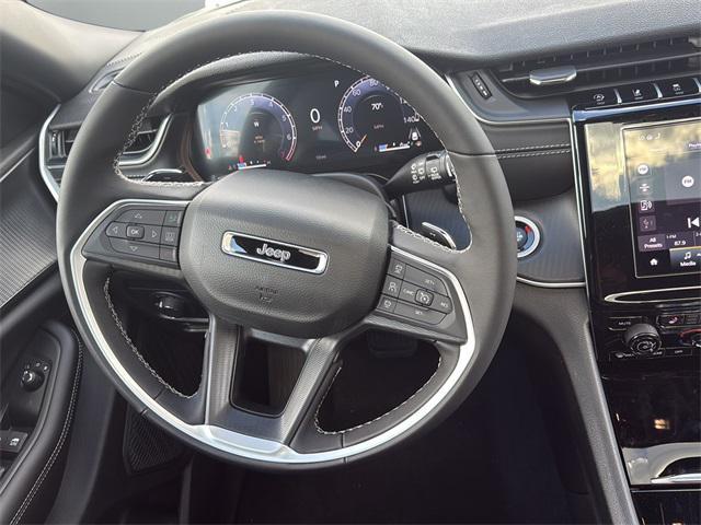 new 2025 Jeep Grand Cherokee car, priced at $45,162