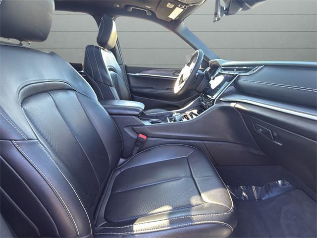 used 2024 Jeep Grand Cherokee L car, priced at $34,195