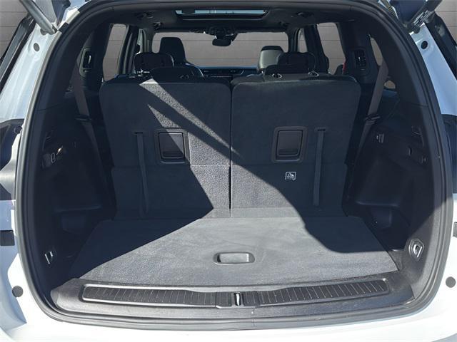 used 2024 Jeep Grand Cherokee L car, priced at $34,195