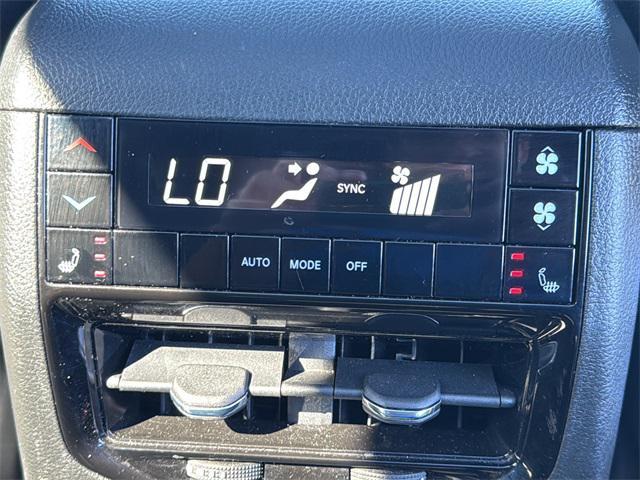 used 2024 Jeep Grand Cherokee L car, priced at $34,195