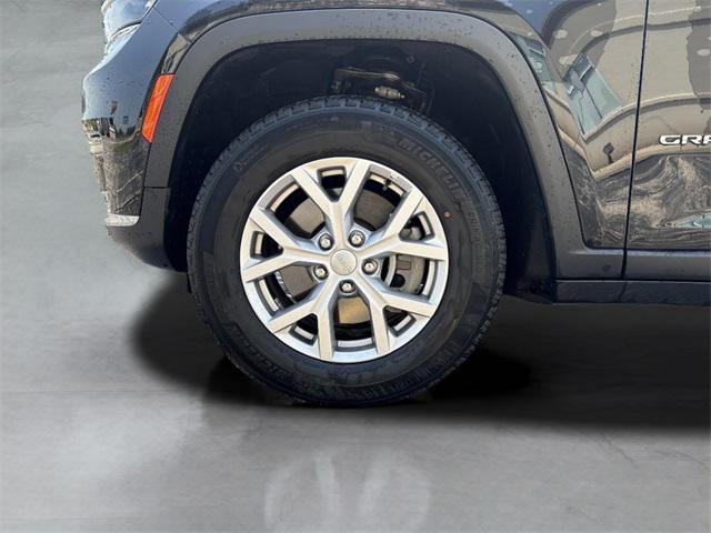used 2022 Jeep Grand Cherokee L car, priced at $30,000