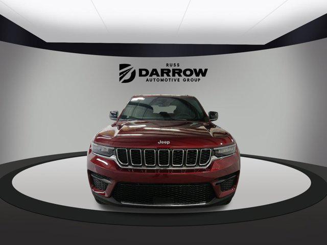 new 2025 Jeep Grand Cherokee car, priced at $39,999