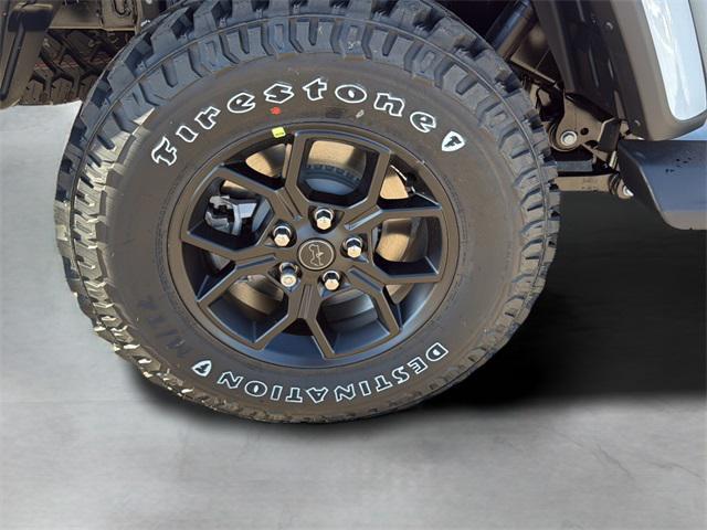 new 2025 Jeep Gladiator car, priced at $49,207