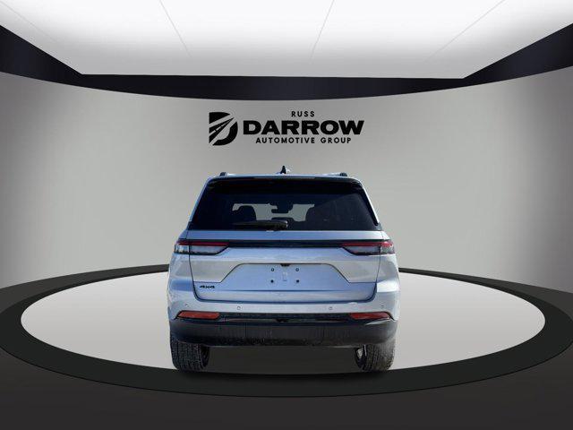 new 2025 Jeep Grand Cherokee car, priced at $41,700