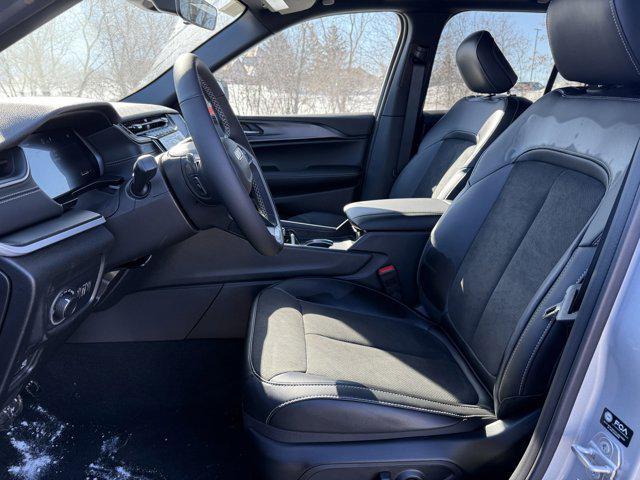 new 2025 Jeep Grand Cherokee car, priced at $41,700