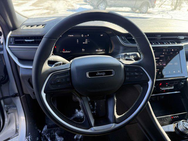 new 2025 Jeep Grand Cherokee car, priced at $41,700
