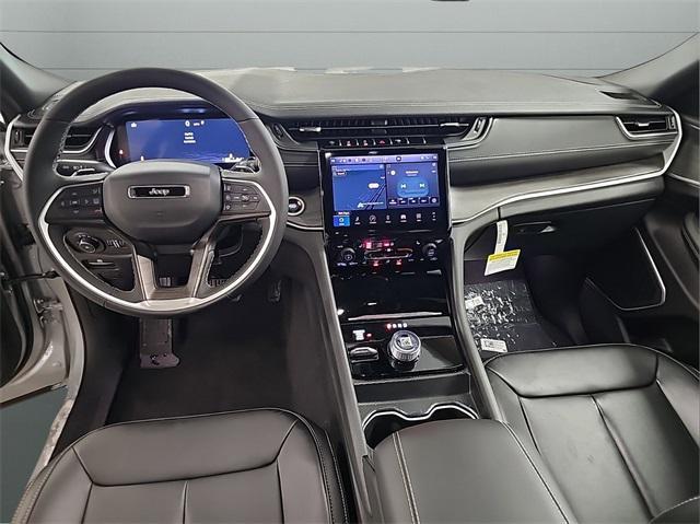 new 2025 Jeep Grand Cherokee car, priced at $49,963