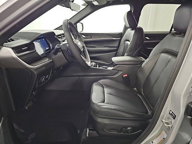 new 2025 Jeep Grand Cherokee car, priced at $47,200