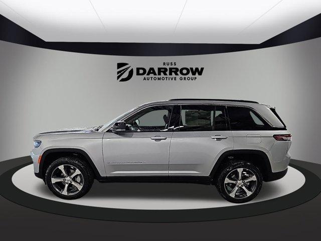 new 2025 Jeep Grand Cherokee car, priced at $47,200