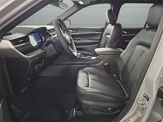 new 2025 Jeep Grand Cherokee car, priced at $50,515