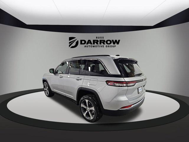 new 2025 Jeep Grand Cherokee car, priced at $47,200
