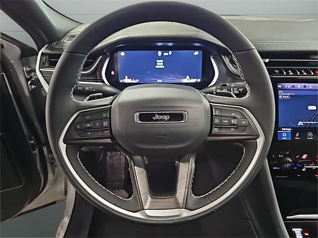 new 2025 Jeep Grand Cherokee car, priced at $50,515