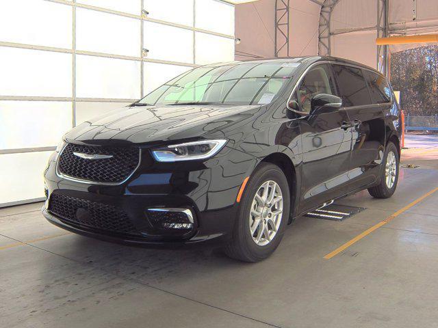 used 2024 Chrysler Pacifica car, priced at $36,965