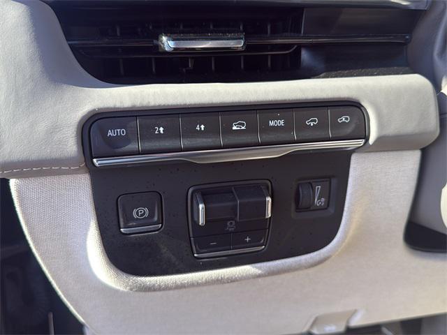 used 2022 Cadillac Escalade ESV car, priced at $58,079