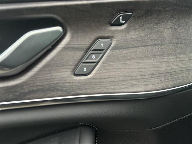 new 2025 Jeep Grand Cherokee car, priced at $62,300