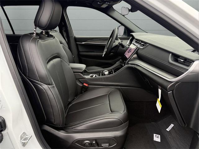 new 2025 Jeep Grand Cherokee L car, priced at $53,735