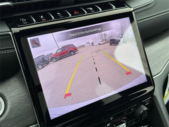 new 2025 Jeep Grand Cherokee car, priced at $50,027