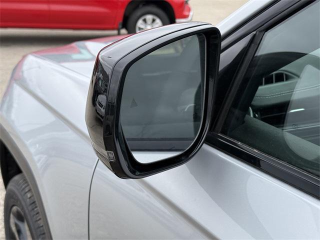 new 2025 Jeep Grand Cherokee car, priced at $50,027