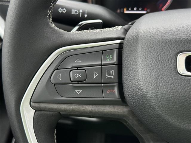 new 2025 Jeep Grand Cherokee car, priced at $50,027