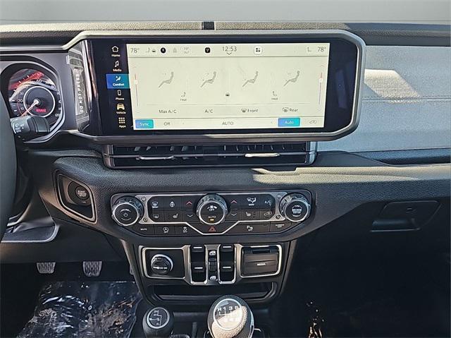 new 2025 Jeep Wrangler car, priced at $43,998