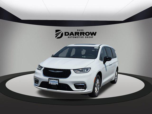 new 2025 Chrysler Pacifica car, priced at $43,439