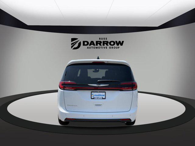 new 2025 Chrysler Pacifica car, priced at $43,061