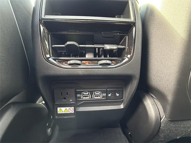 new 2025 Jeep Grand Cherokee car, priced at $53,267