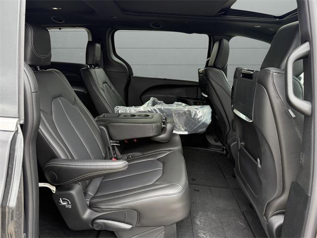 new 2025 Chrysler Pacifica car, priced at $48,111