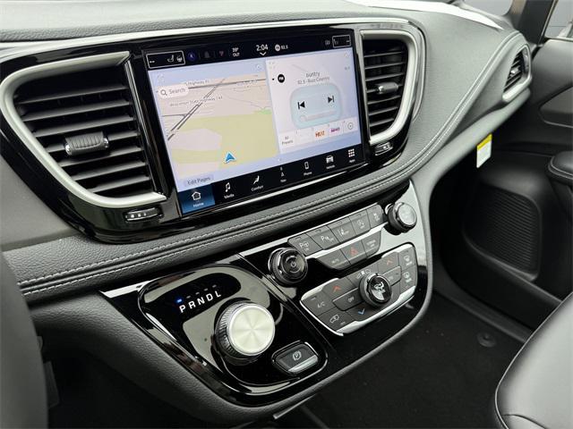 new 2025 Chrysler Pacifica car, priced at $48,111