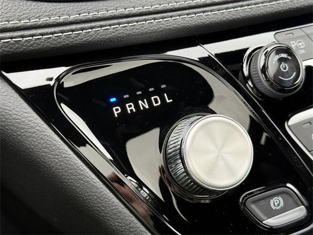 new 2025 Chrysler Pacifica car, priced at $48,111