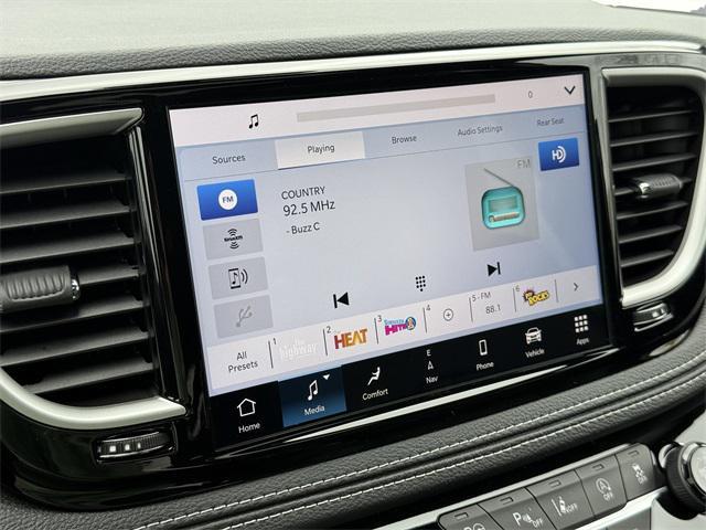 new 2025 Chrysler Pacifica car, priced at $48,111