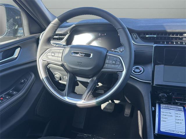 new 2025 Jeep Grand Cherokee car, priced at $47,083