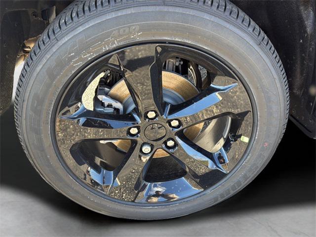 new 2025 Jeep Grand Cherokee car, priced at $47,083