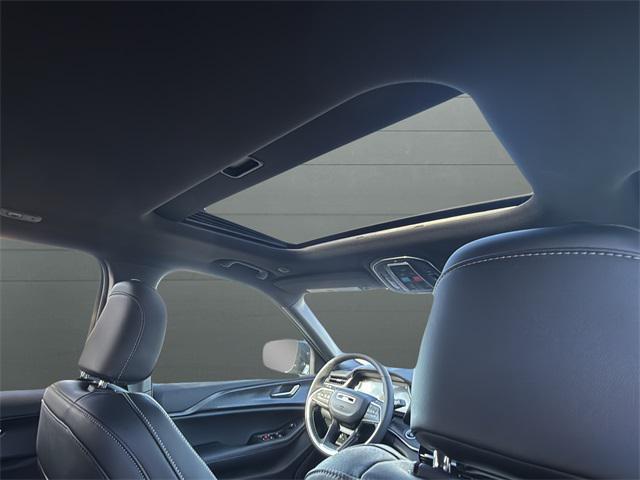 new 2025 Jeep Grand Cherokee car, priced at $47,083