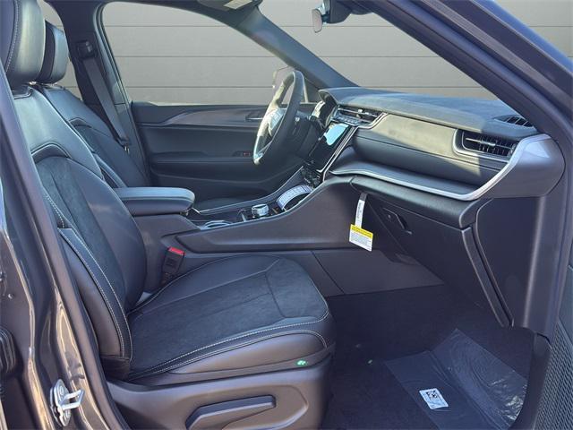new 2025 Jeep Grand Cherokee car, priced at $47,083