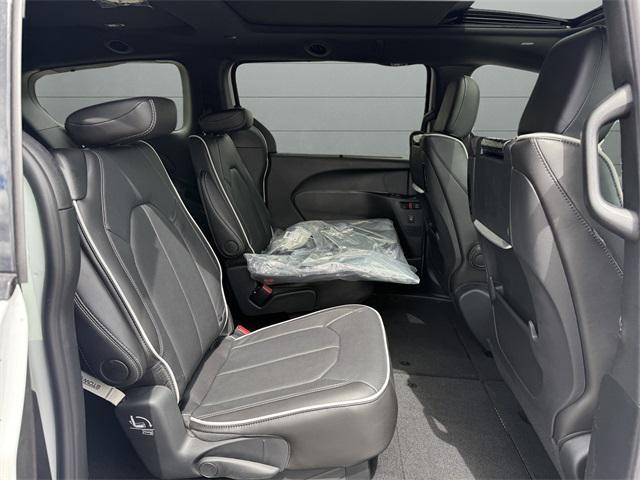new 2025 Chrysler Pacifica car, priced at $50,553