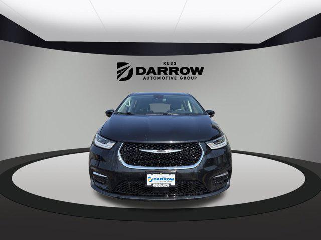 used 2023 Chrysler Pacifica car, priced at $23,354