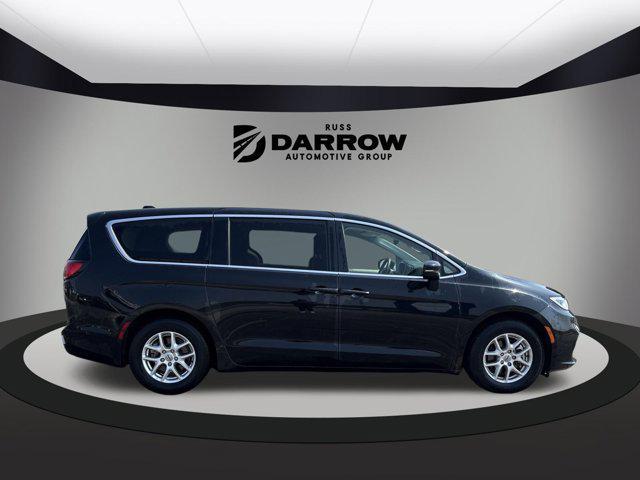 used 2023 Chrysler Pacifica car, priced at $23,354