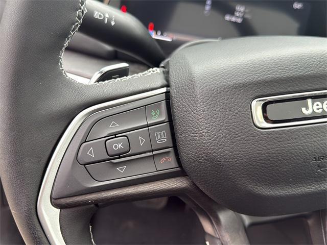 new 2025 Jeep Grand Cherokee car, priced at $54,115