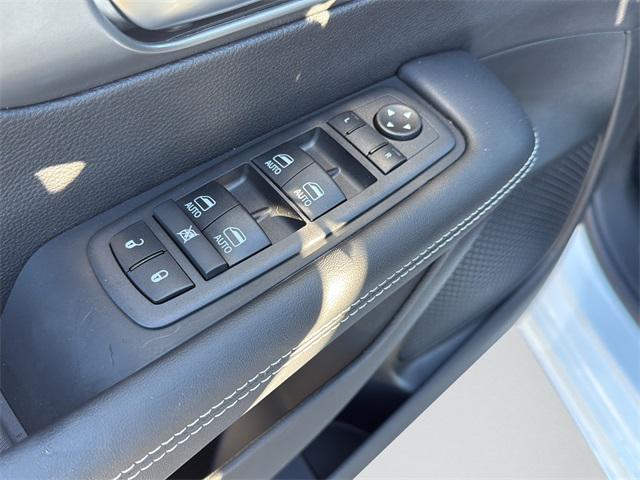 new 2026 Chrysler Pacifica car, priced at $44,348