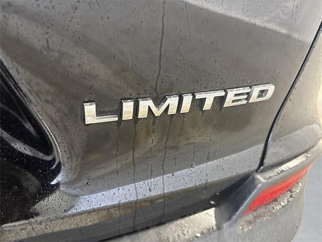 used 2020 Jeep Cherokee car, priced at $20,772