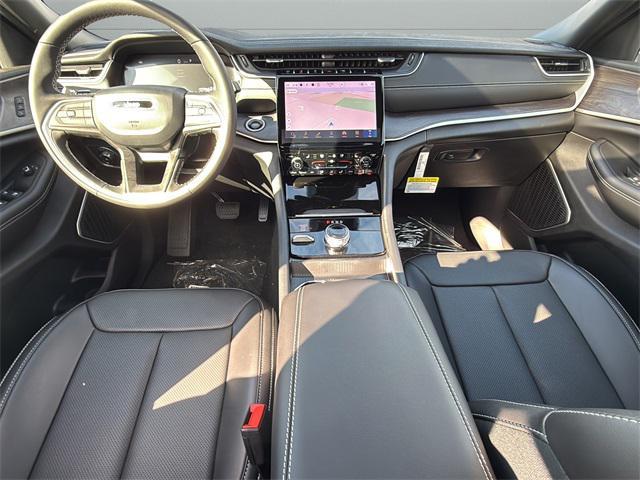 new 2025 Jeep Grand Cherokee car, priced at $54,115