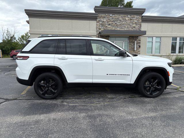 used 2023 Jeep Grand Cherokee car, priced at $32,012